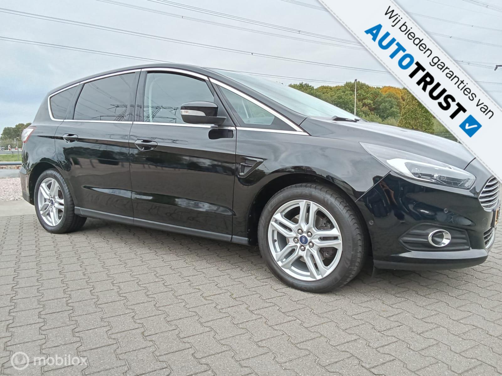 Foto van Ford S-max