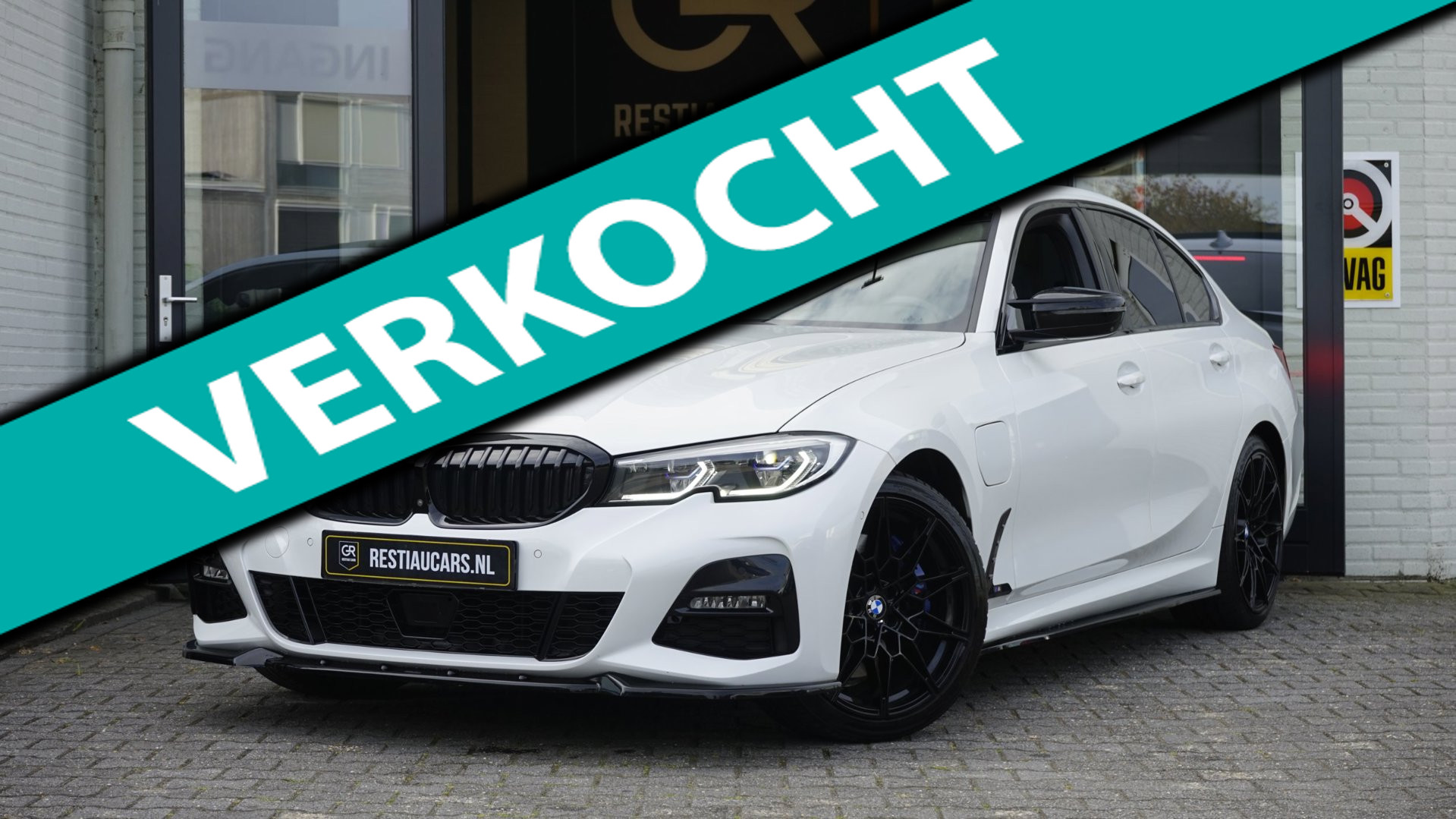 BMW 3-serie 330e M-Sport Shadow Line AUTOMAAT-360 CAMERA-ACC-AMBIANCE-HEADUP-KEYLESS-LASER LED-MEMORY-PANORAMA 2020 - voorkant