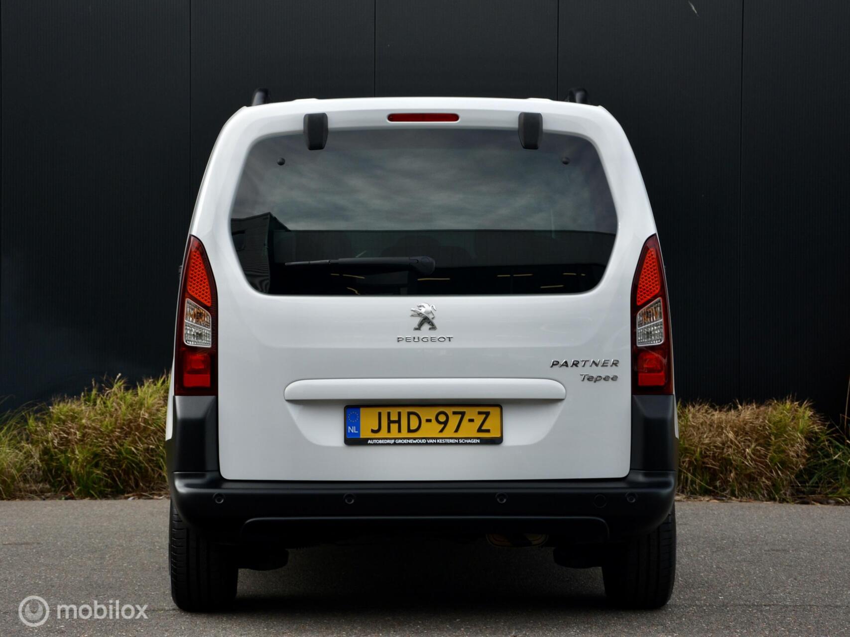 Foto van Peugeot Partner Tepee