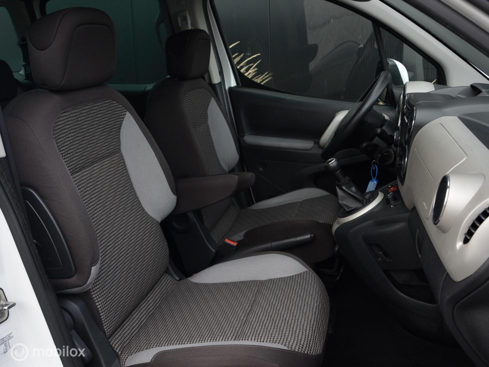 Foto van Peugeot Partner Tepee