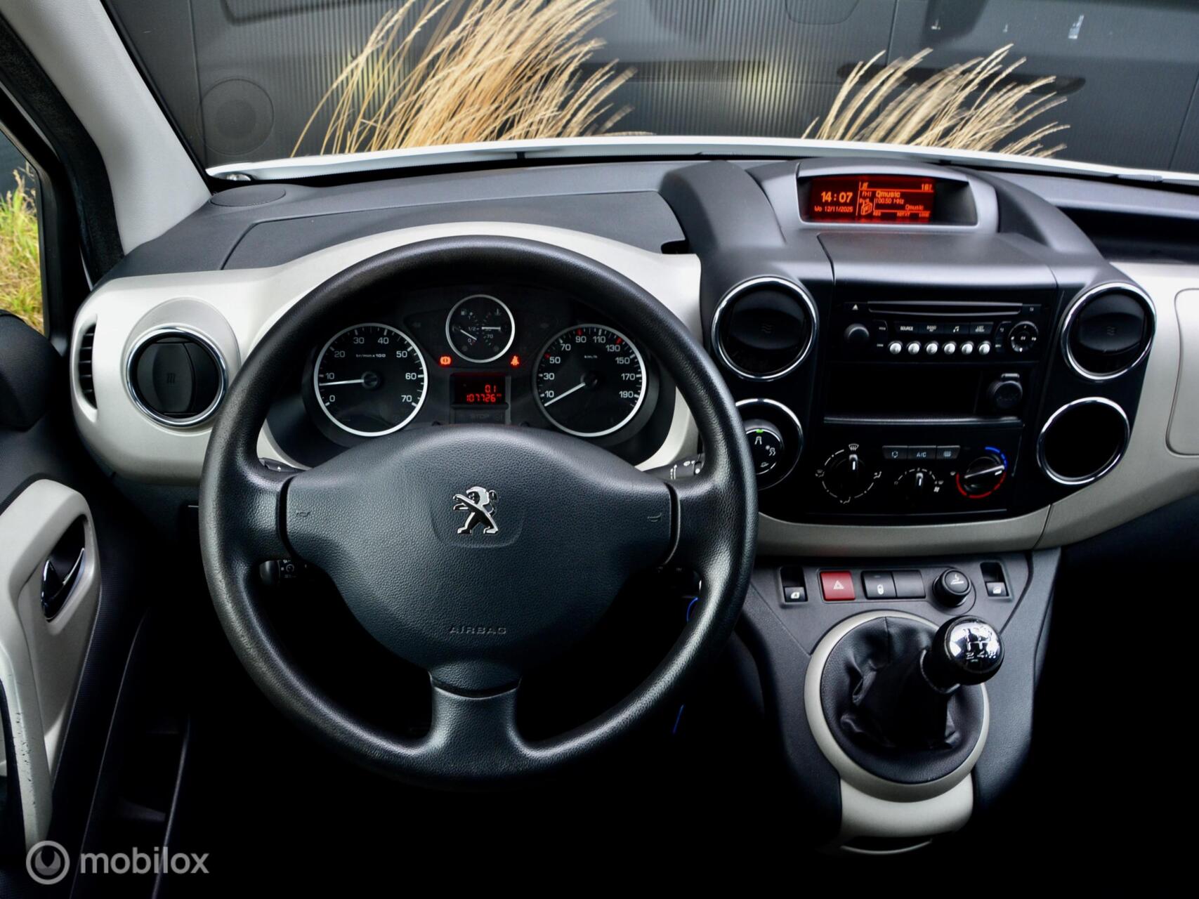 Foto van Peugeot Partner Tepee
