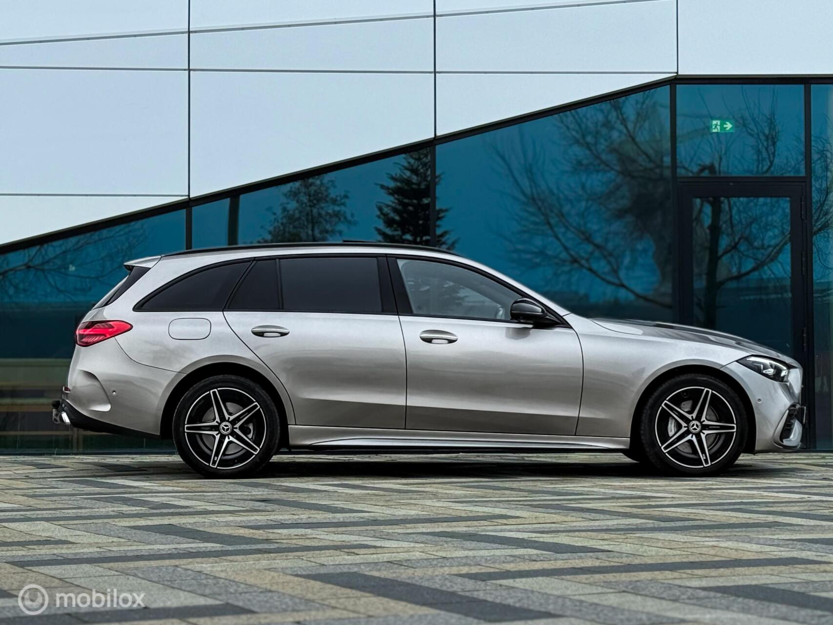 Foto van Mercedes-Benz C 300 E