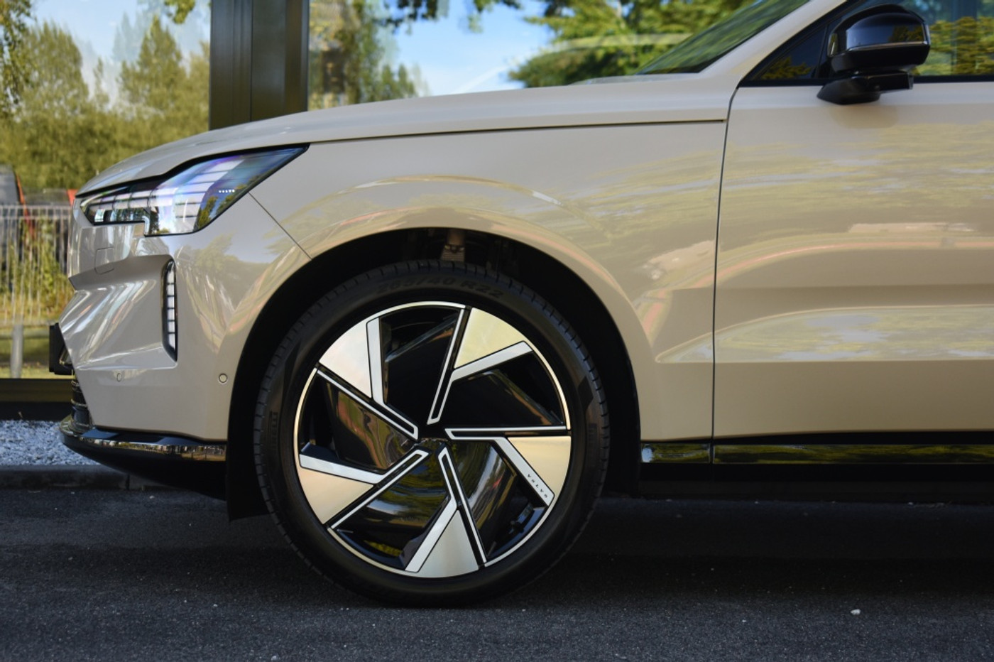 Foto van Volvo Ex90