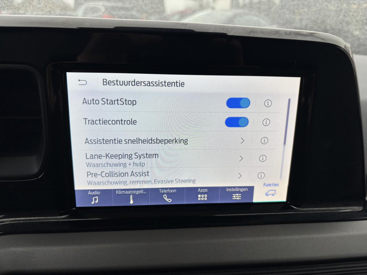 Foto van Ford Transit Courier Nieuw