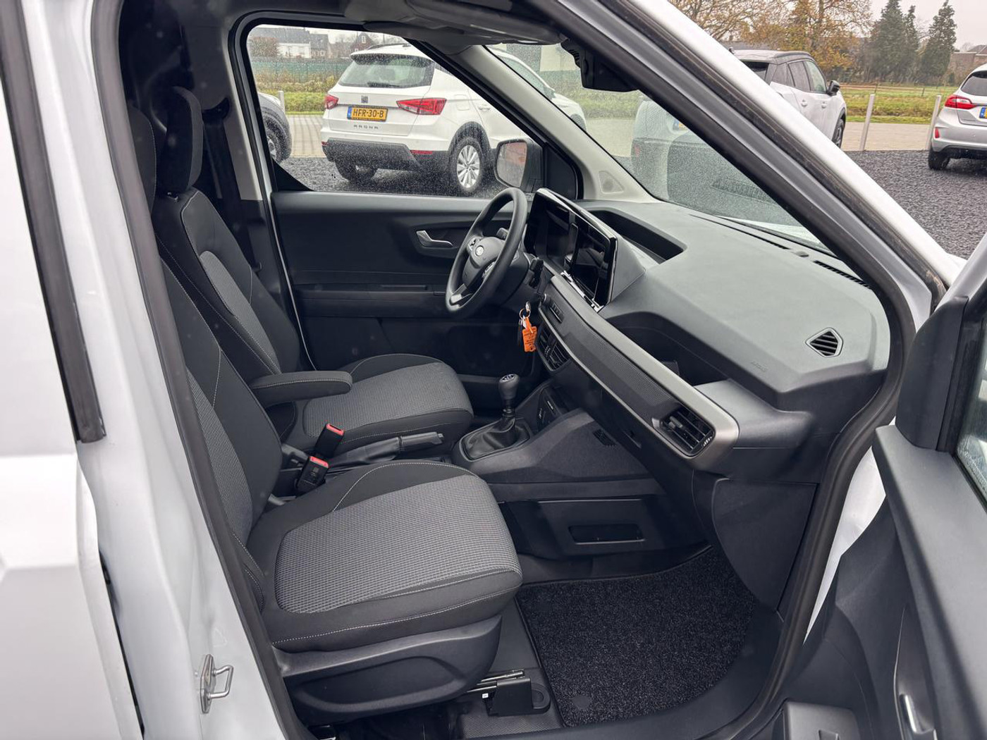 Foto van Ford Transit Courier Nieuw
