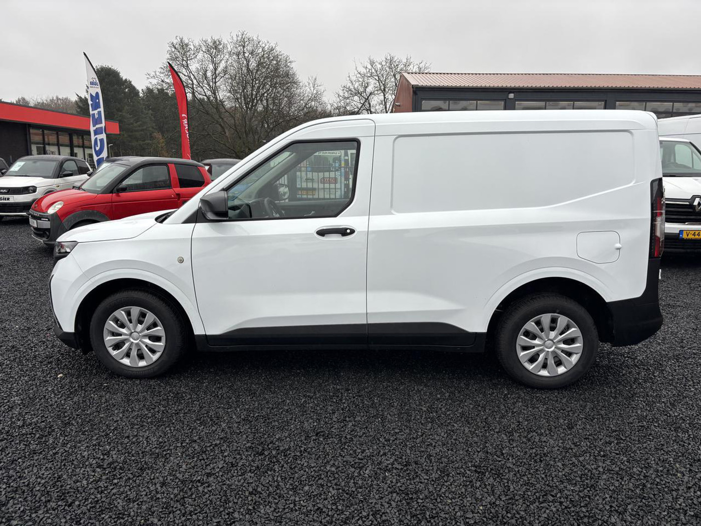 Foto van Ford Transit Courier Nieuw