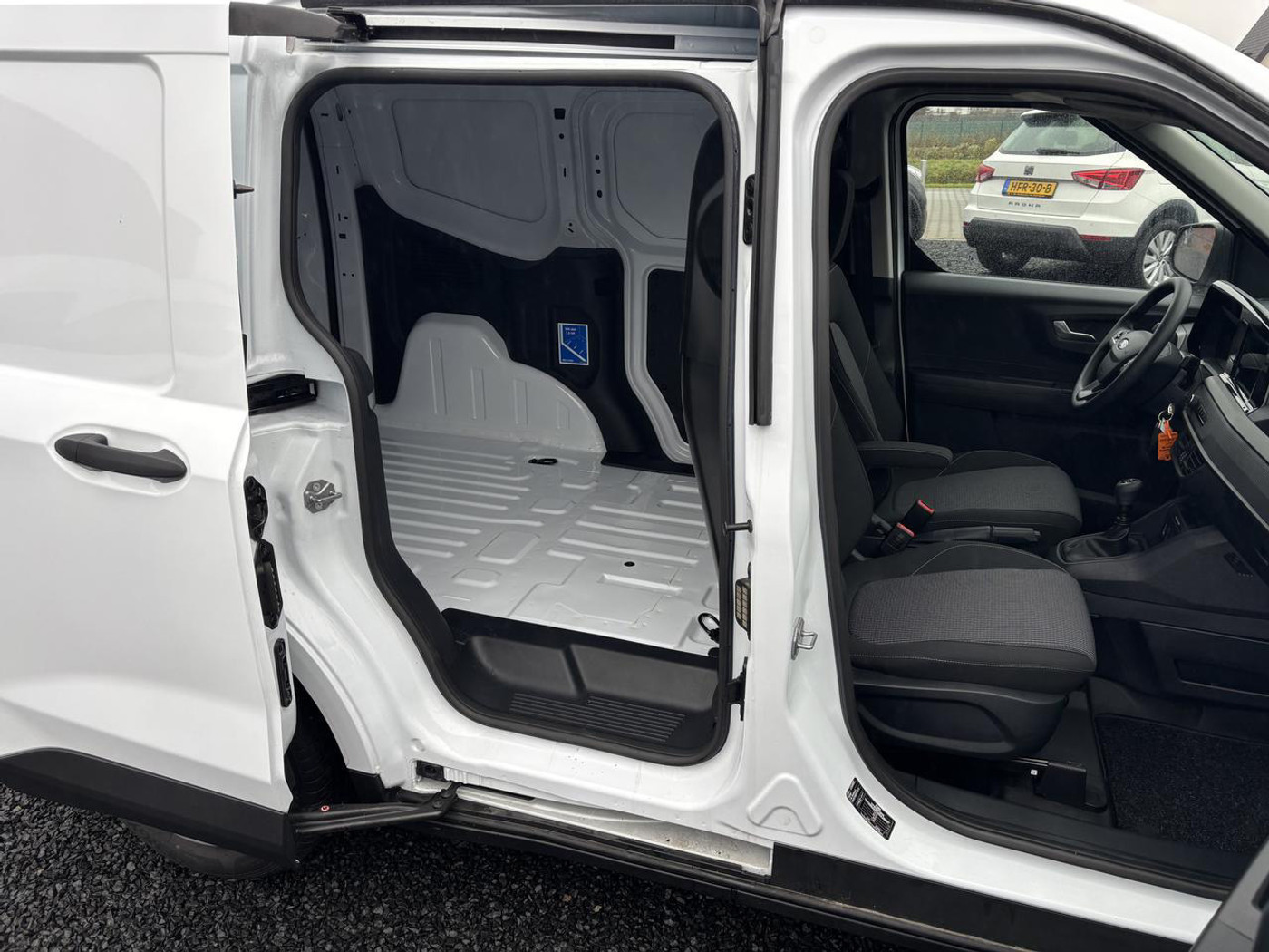 Foto van Ford Transit Courier Nieuw