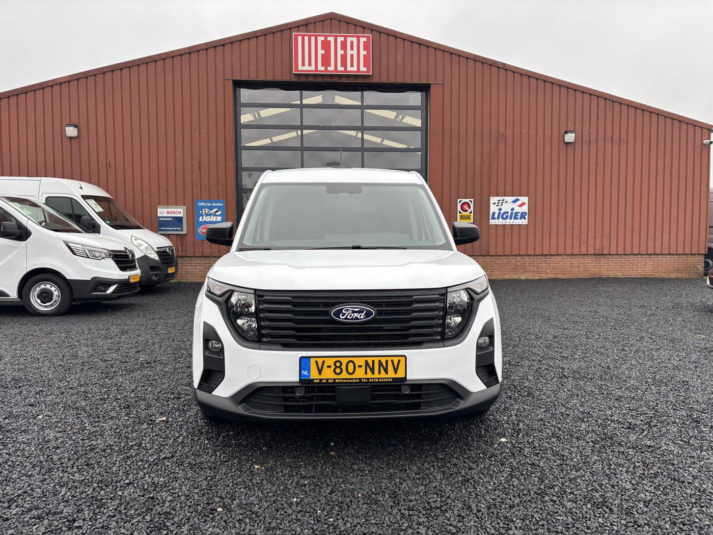 Foto van Ford Transit Courier Nieuw