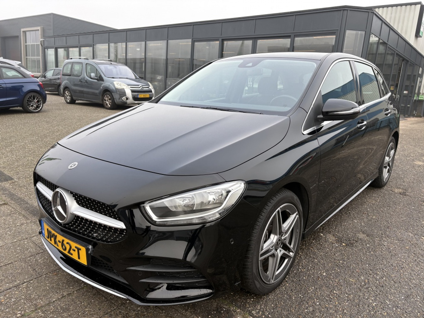 Mercedes-Benz B-klasse 250 e Luxury Line 2022 - voorkant