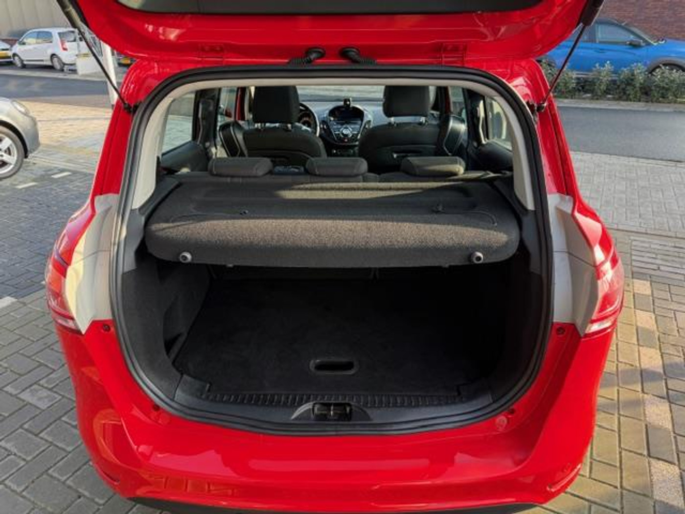 Foto van Ford B-max