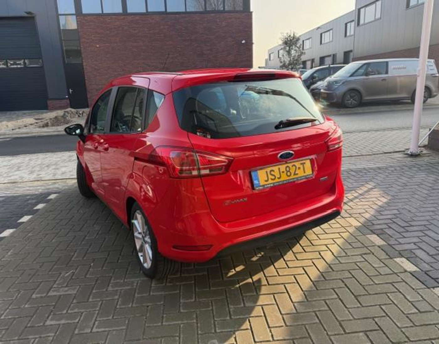 Foto van Ford B-max