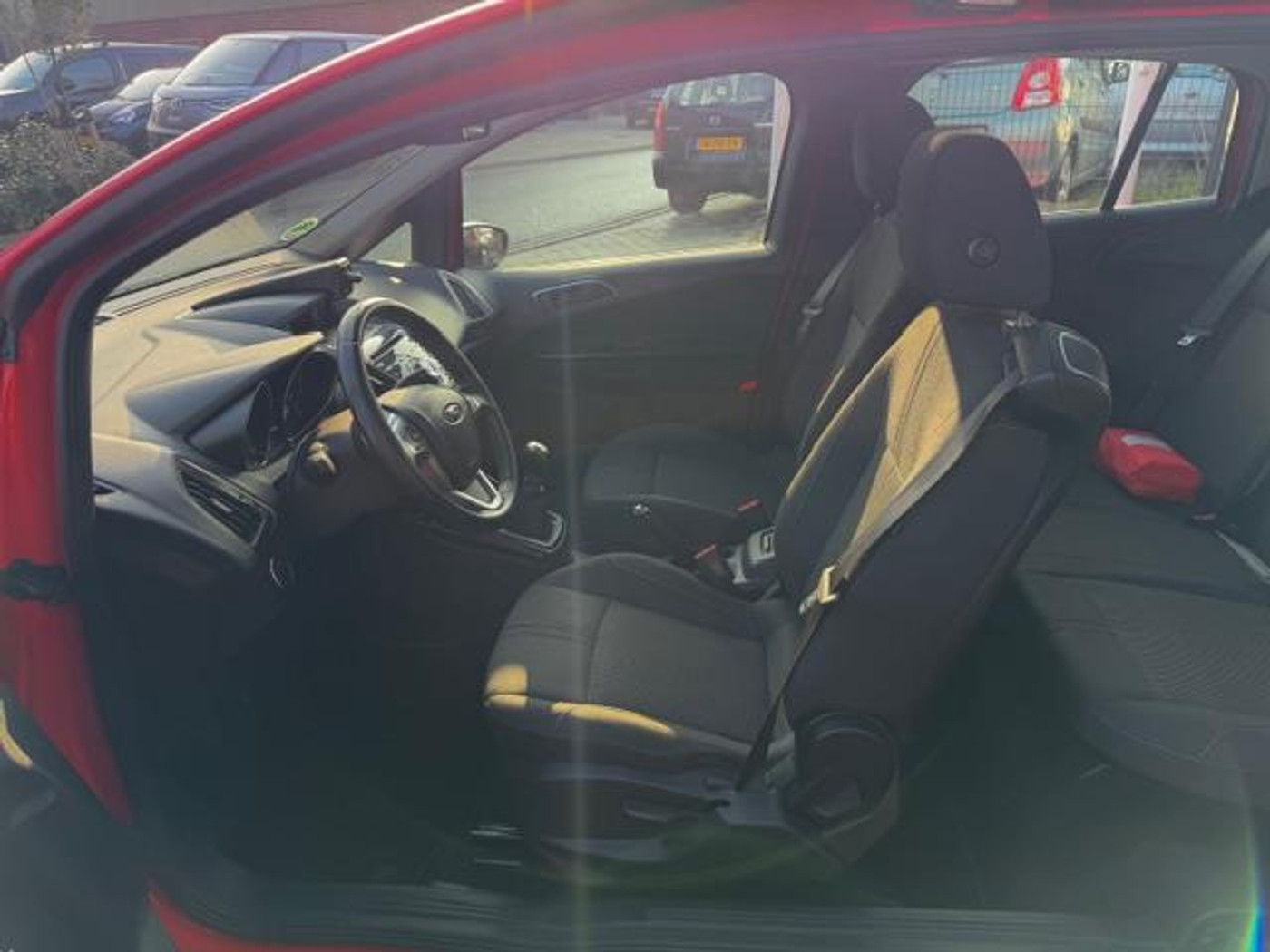 Foto van Ford B-max
