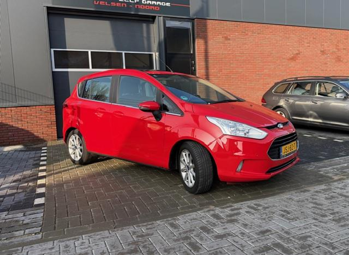 Foto van Ford B-max