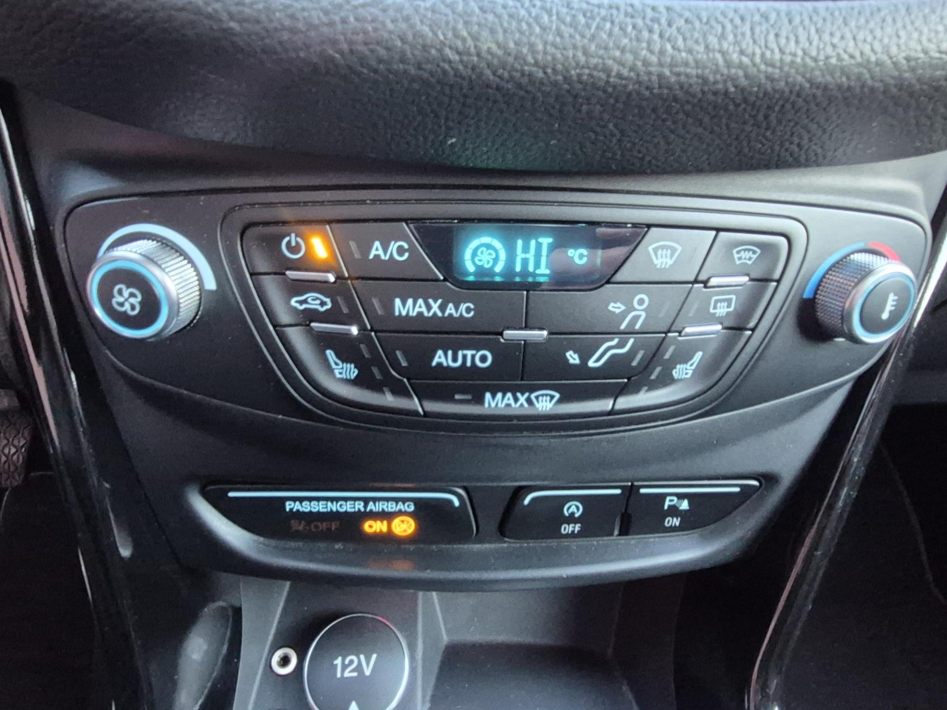 Foto van Ford B-max
