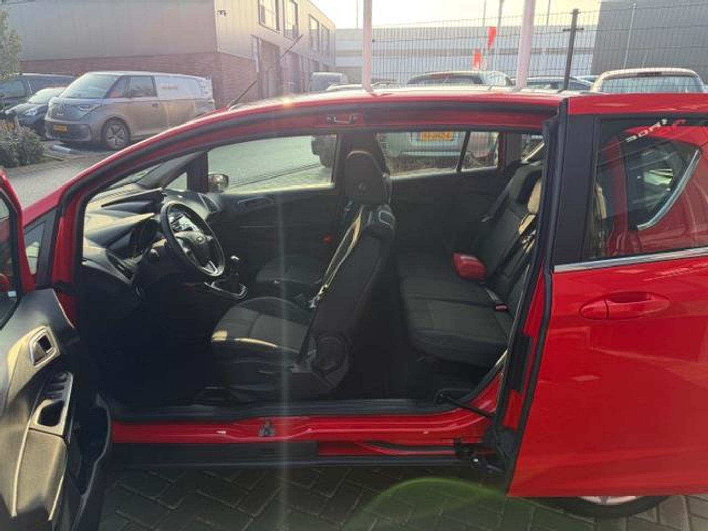 Foto van Ford B-max
