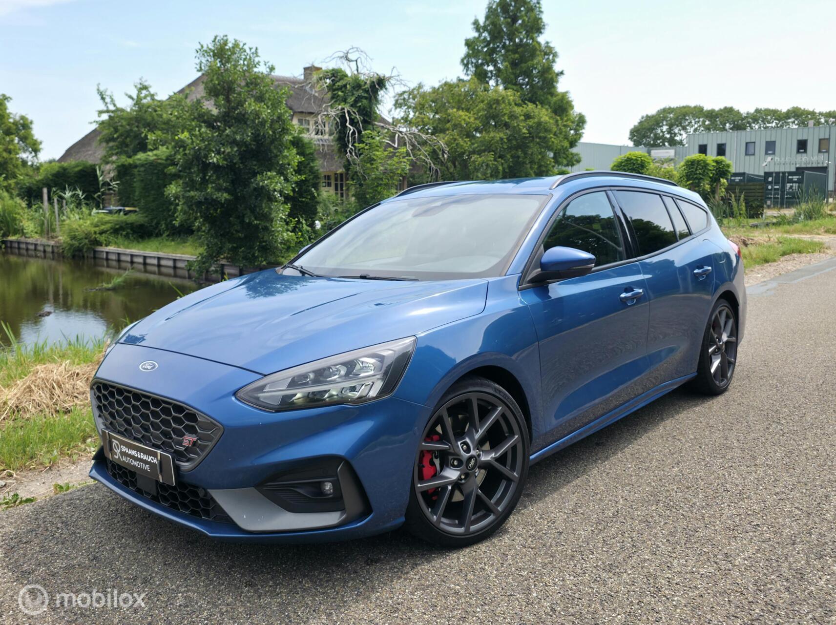 Ford Focus Wagon 2.3 EcoBoost ST-3 / B&O / Carplay / Camera 2020 - voorkant