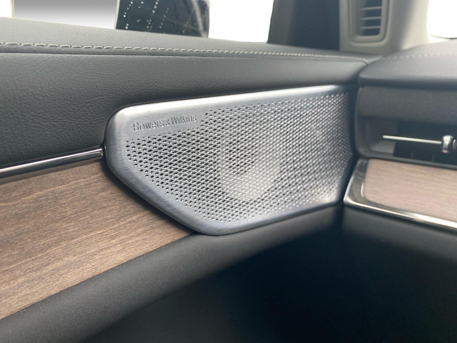 Foto van Volvo Es90