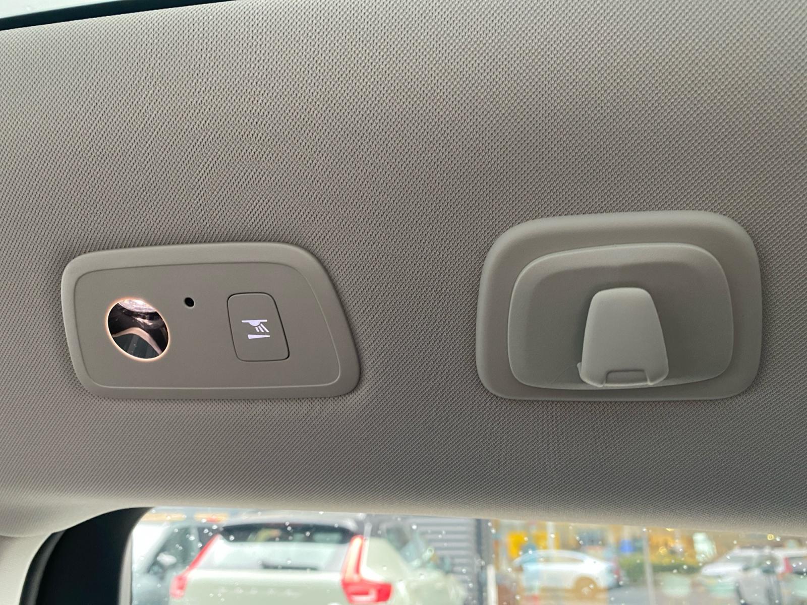 Foto van Volvo Es90