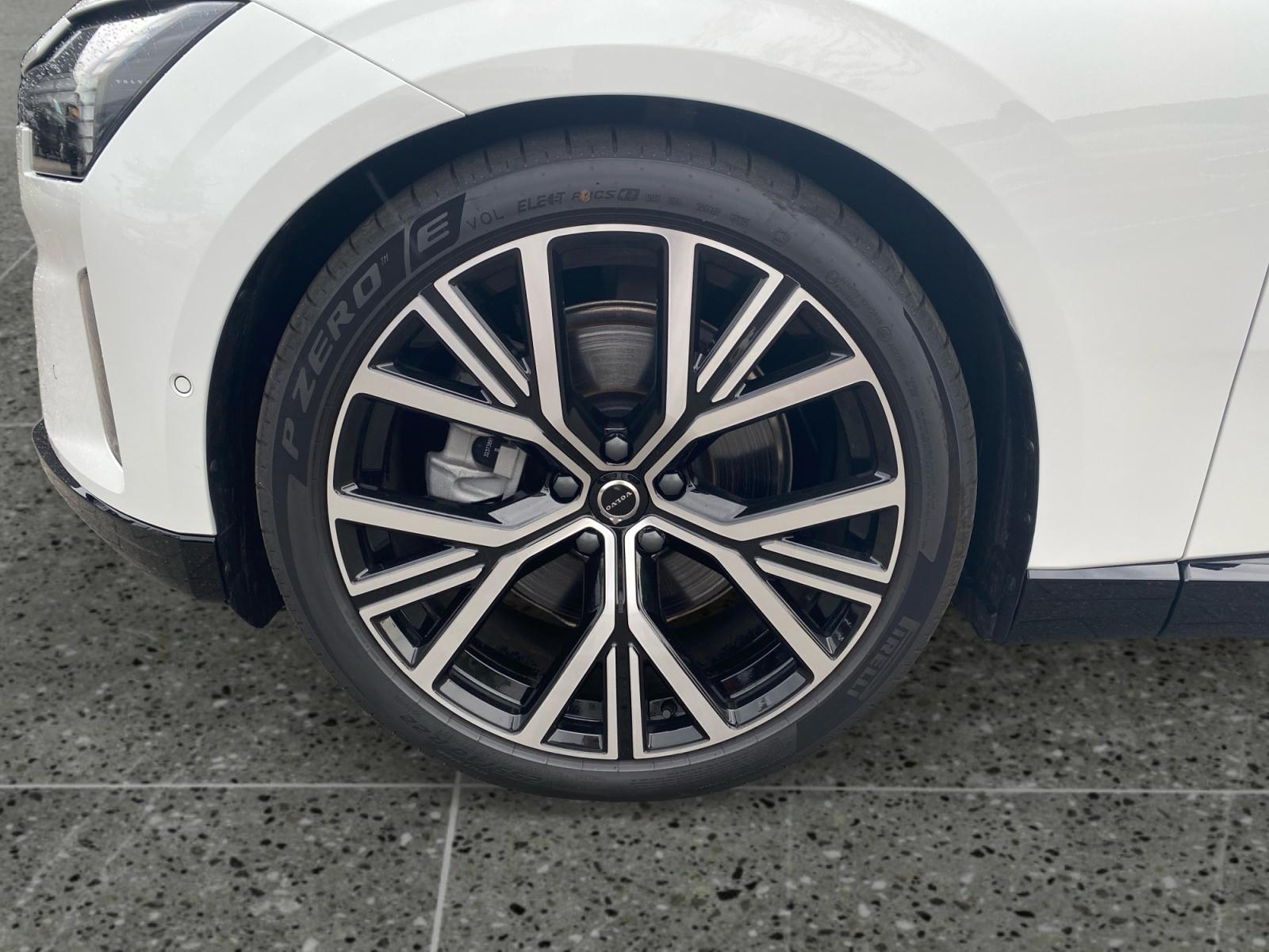 Foto van Volvo Es90
