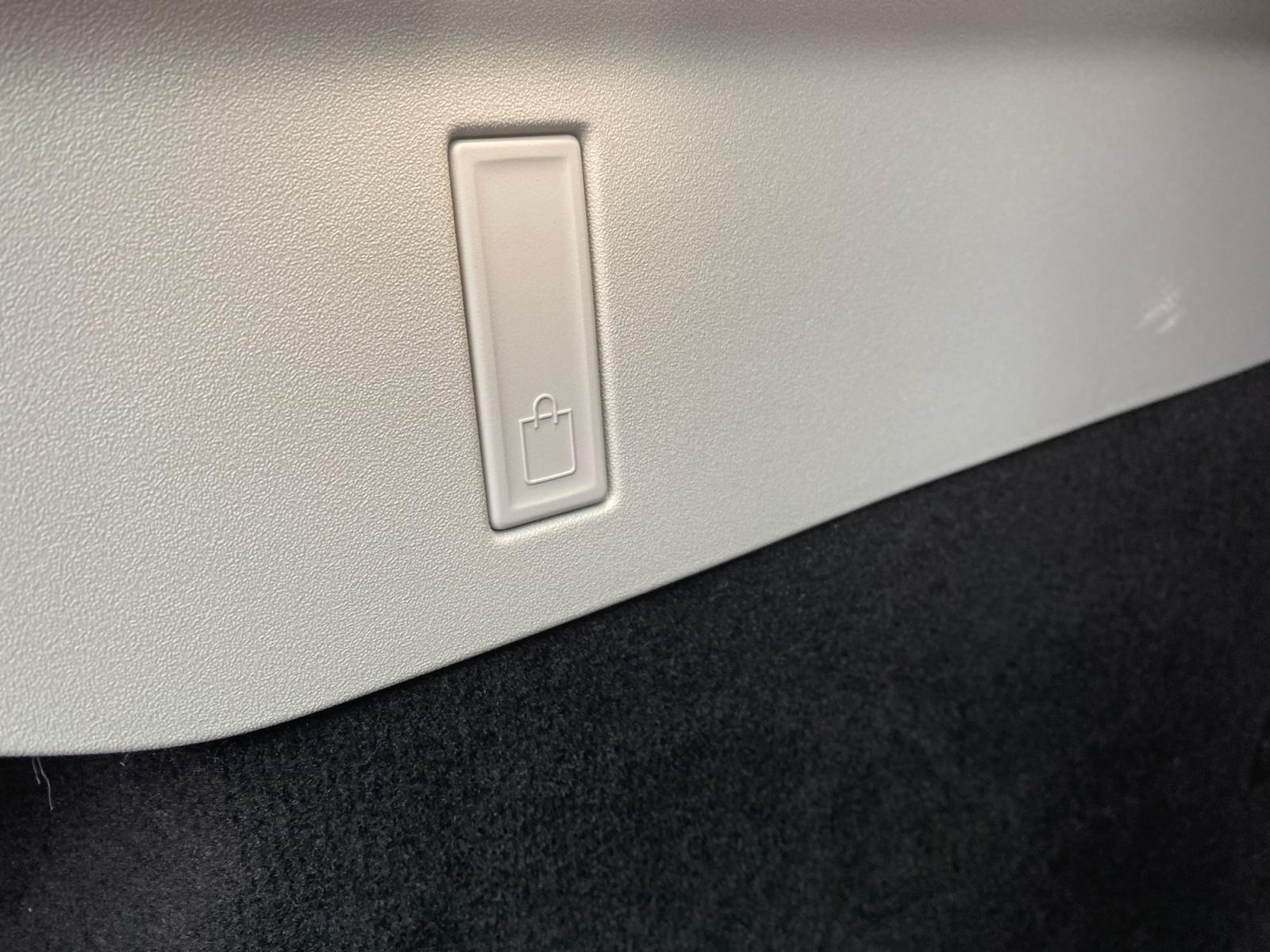 Foto van Volvo Es90