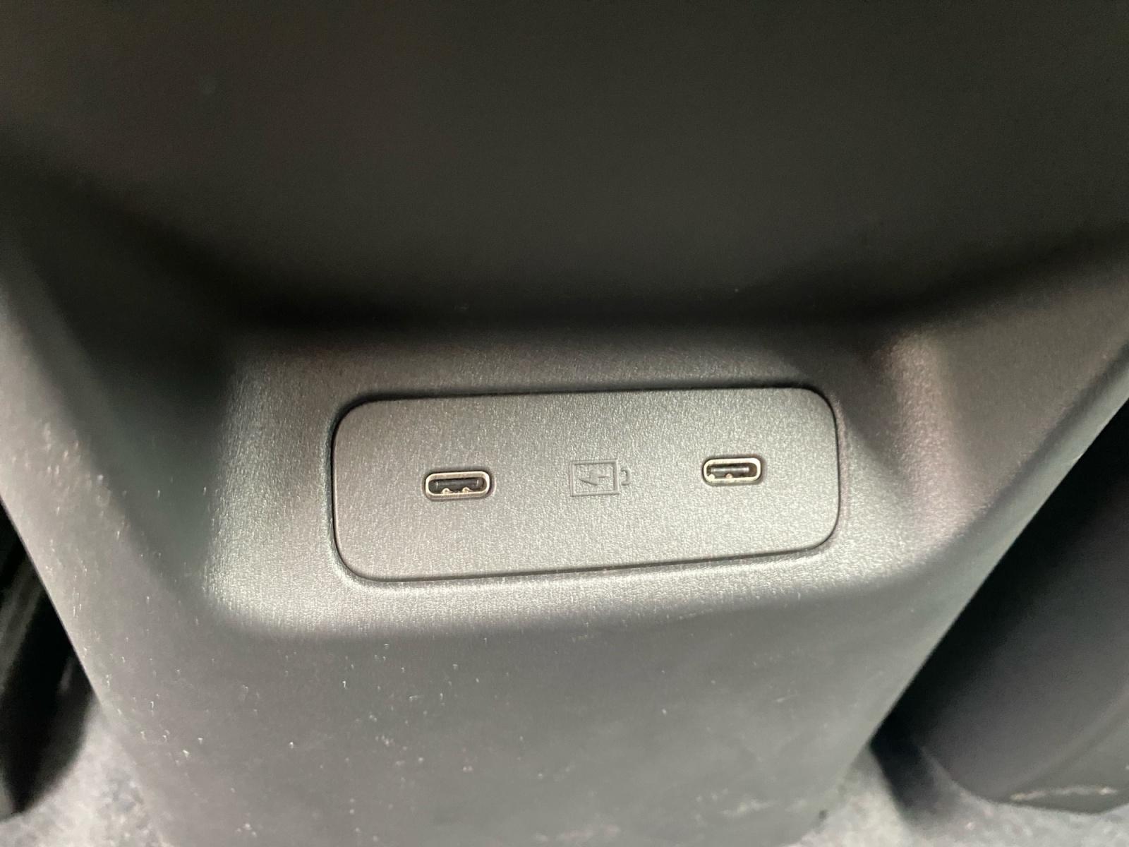 Foto van Volvo Es90