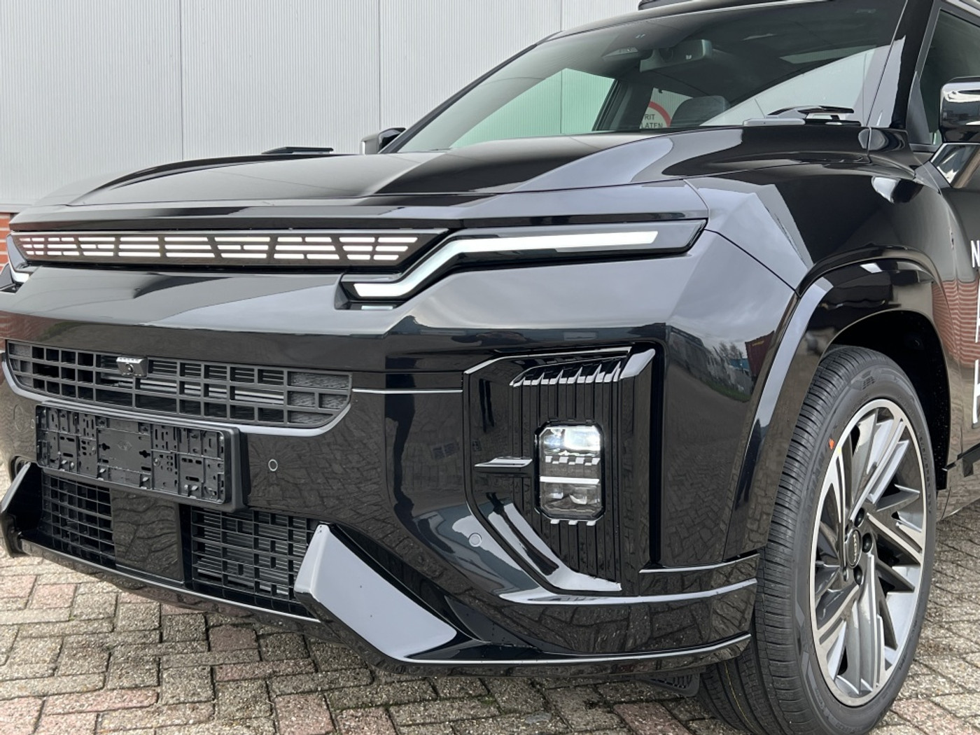 Foto van KGM Actyon Hybrid