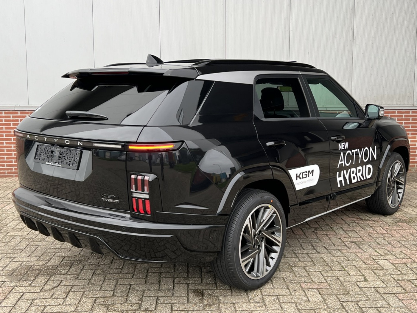 Foto van KGM Actyon Hybrid
