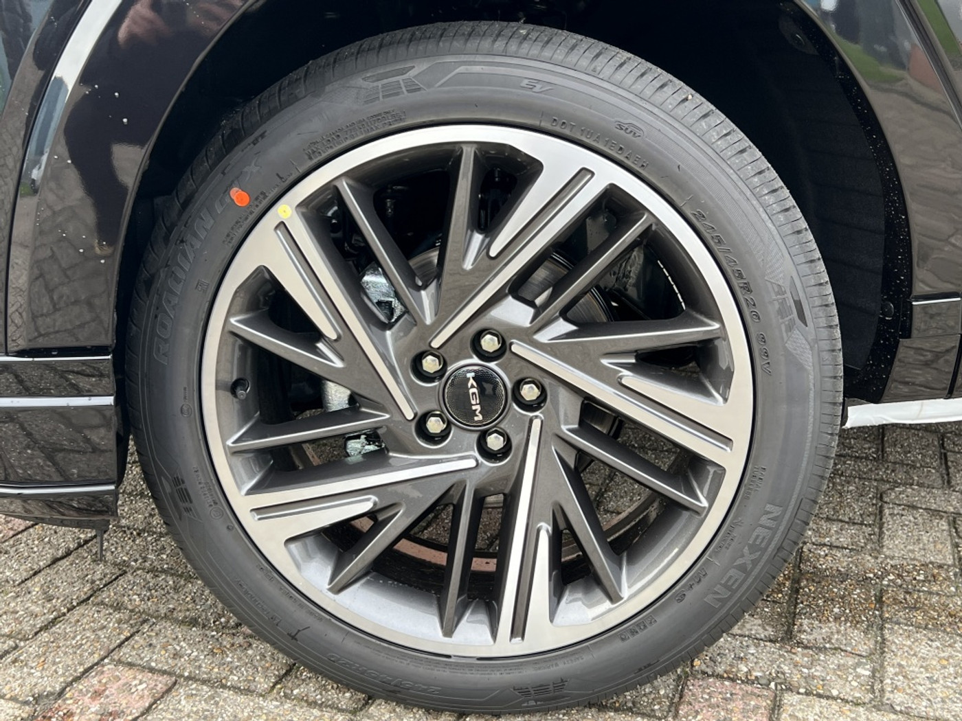 Foto van KGM Actyon Hybrid