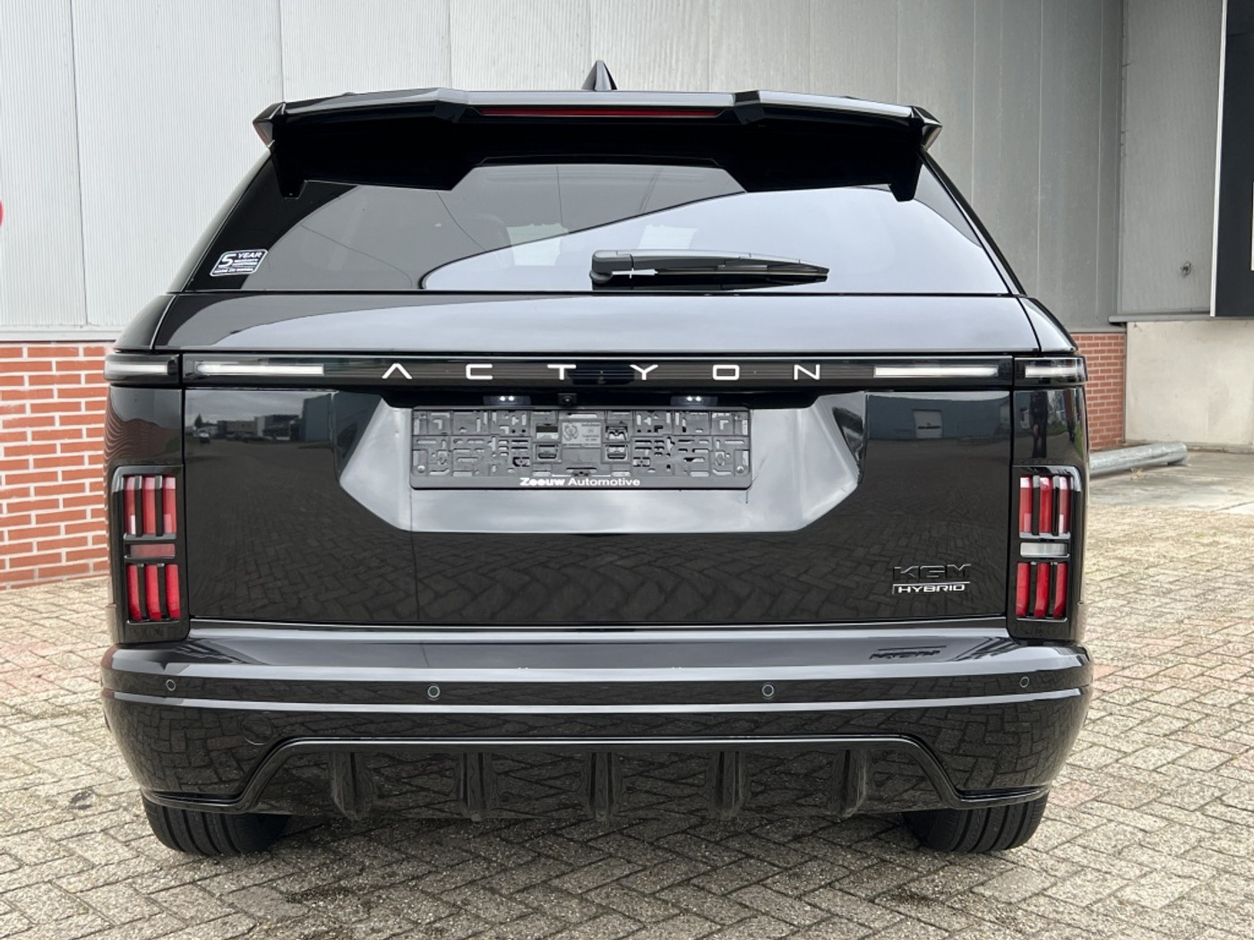 Foto van KGM Actyon Hybrid