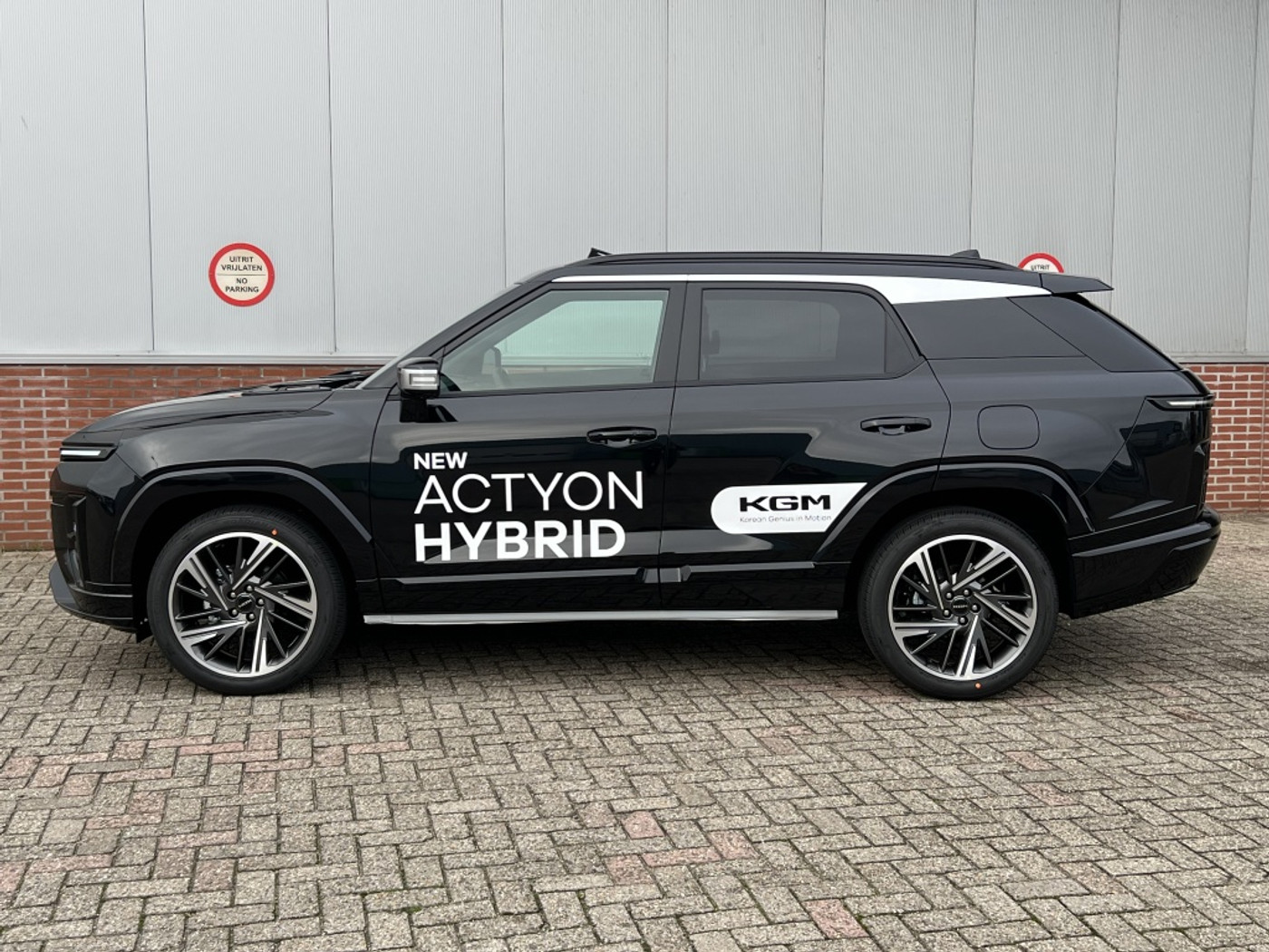 Foto van KGM Actyon Hybrid