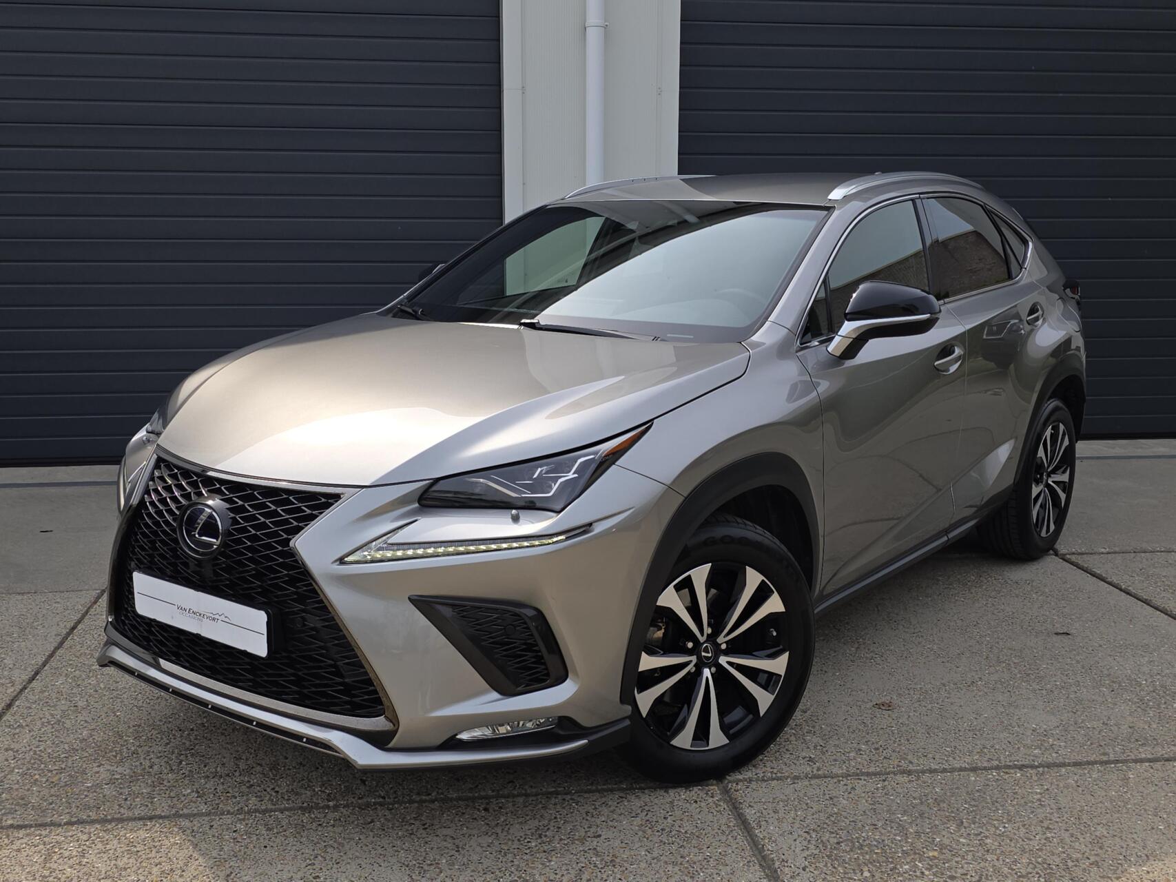 Foto van Lexus NX