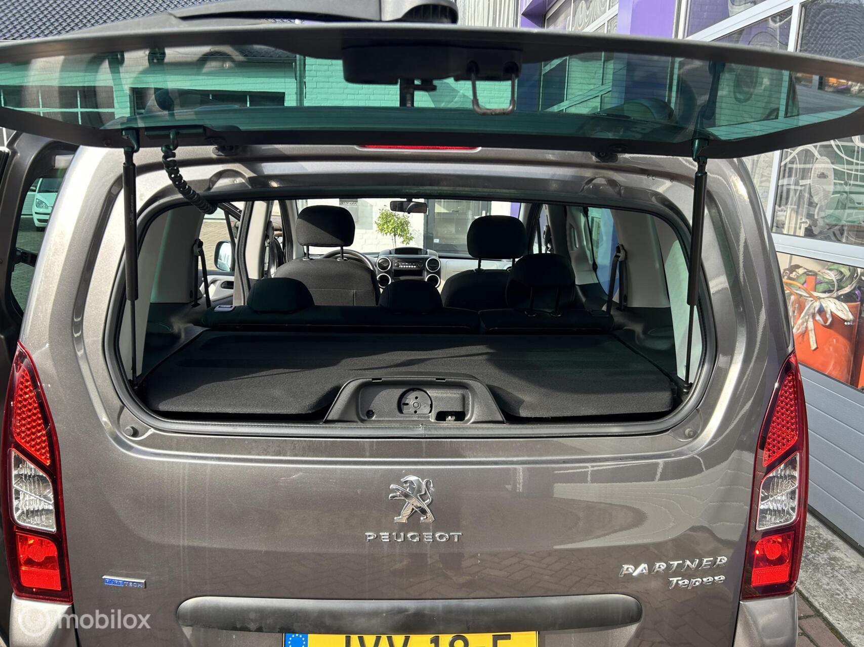Foto van Peugeot Partner Tepee