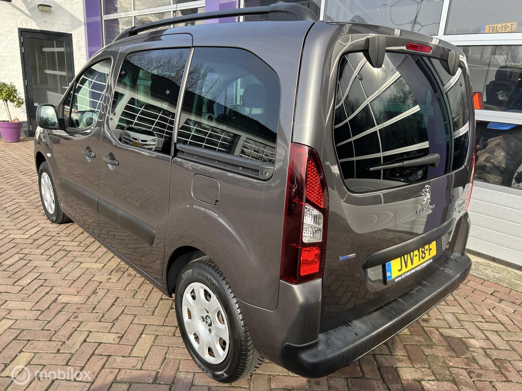 Foto van Peugeot Partner Tepee
