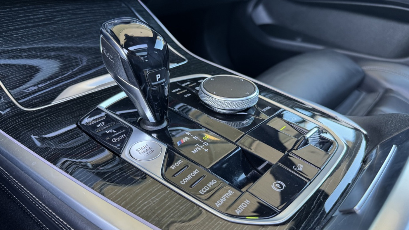Foto van BMW X7 M50i