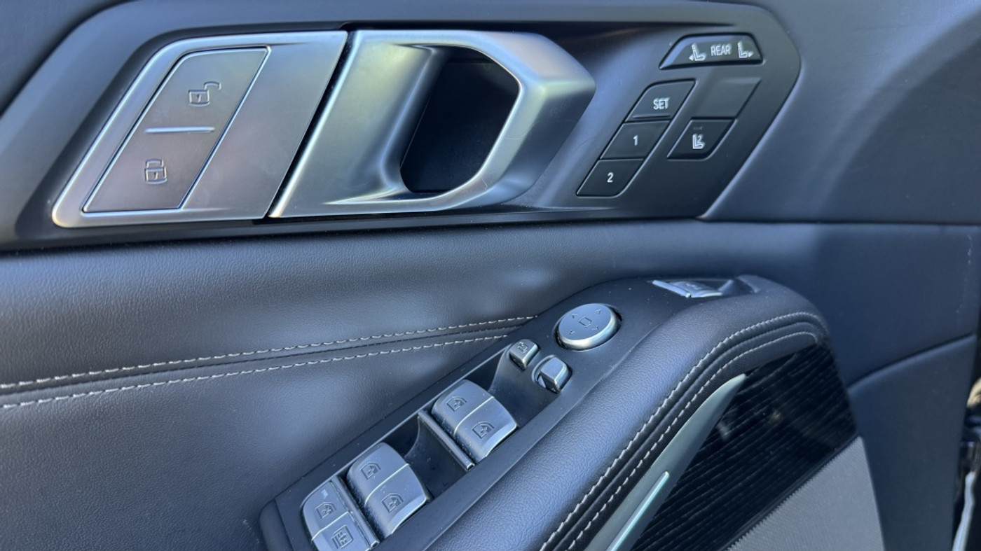 Foto van BMW X7 M50i