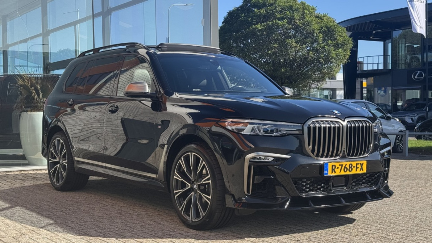 Foto van BMW X7 M50i