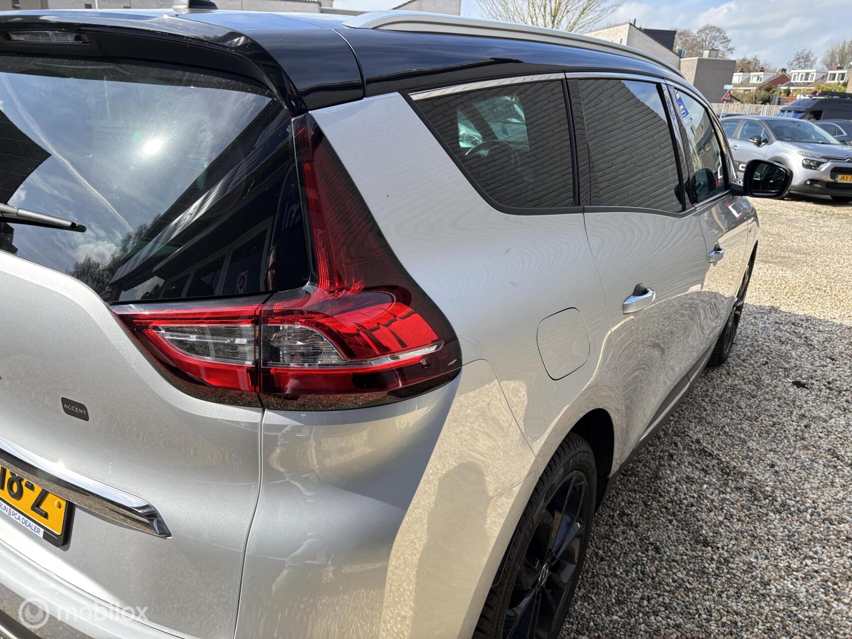 Foto van Renault Grand Scenic