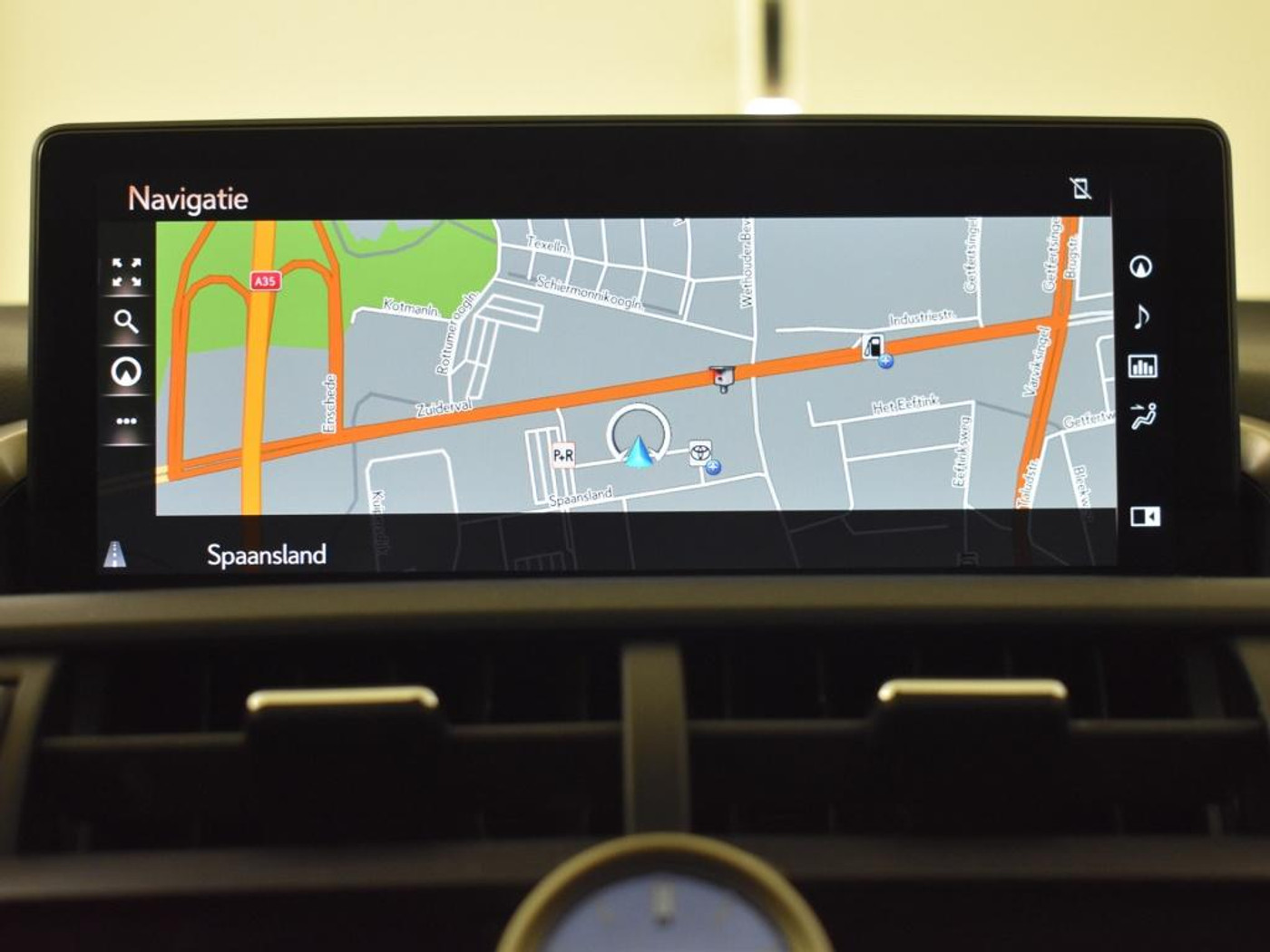 Foto van Lexus NX