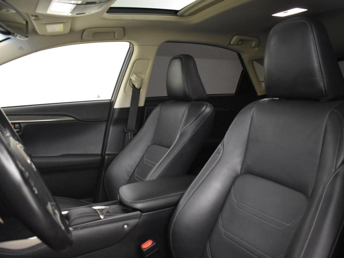 Foto van Lexus NX