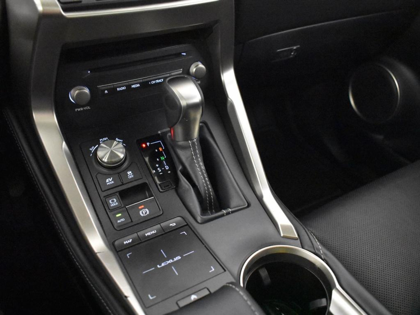 Foto van Lexus NX