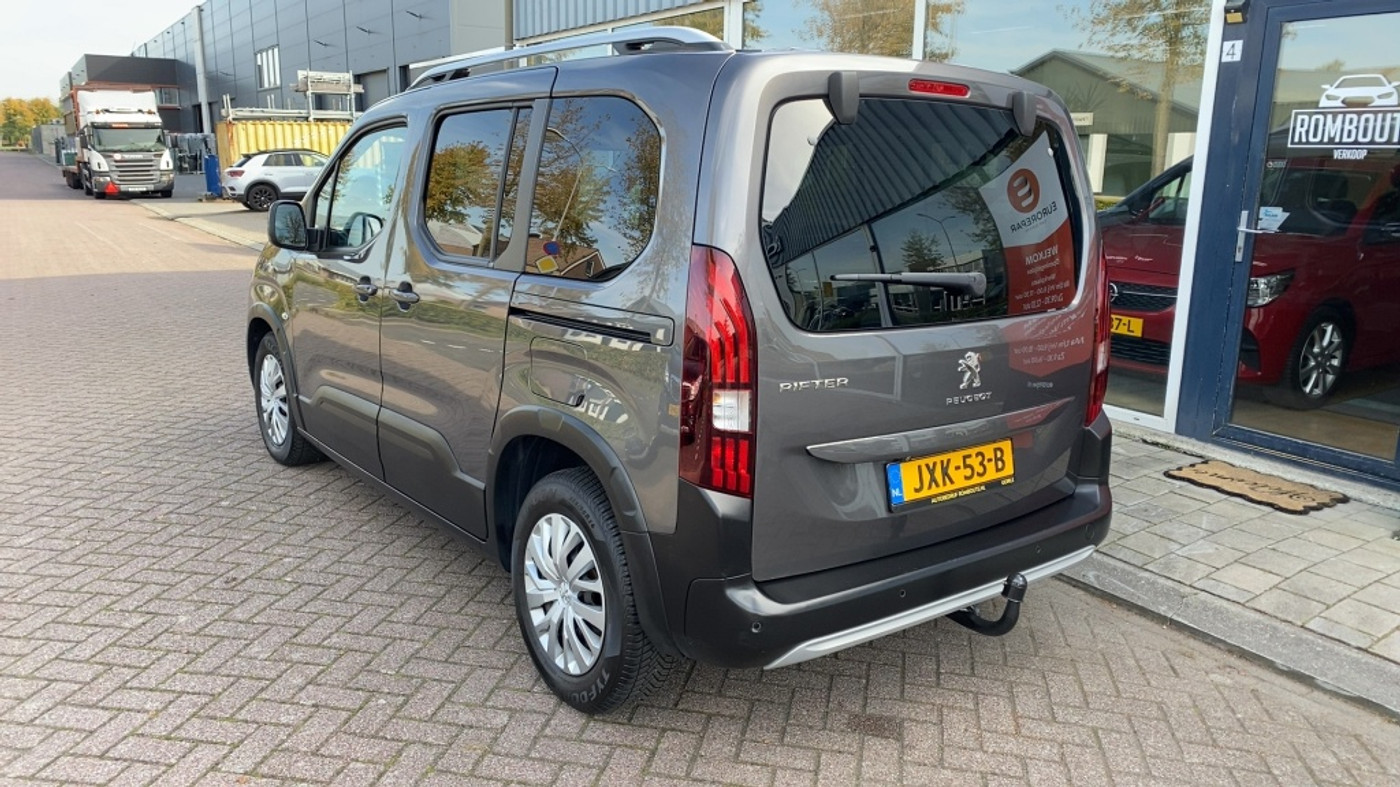 Foto van Peugeot Rifter