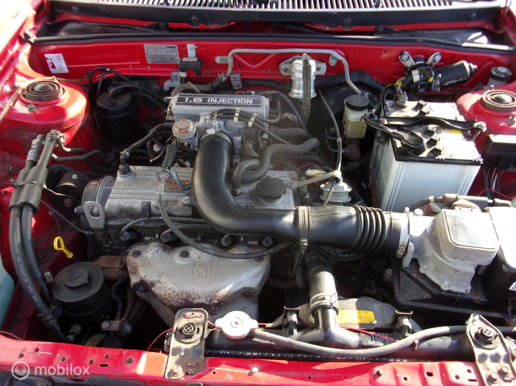 Foto van Mazda 323