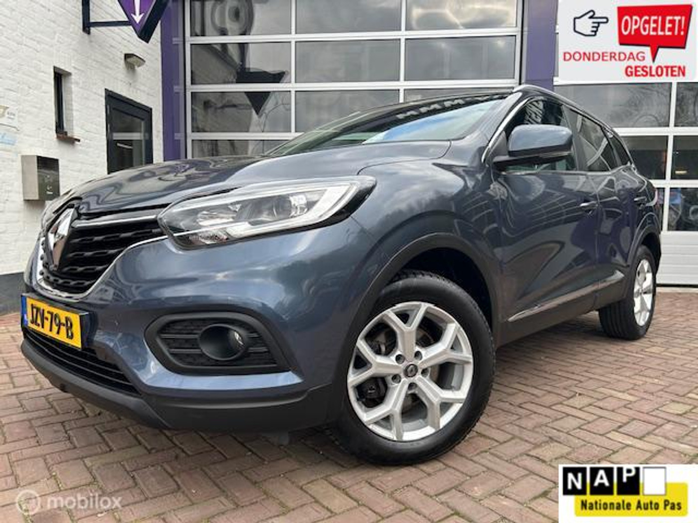 Renault Kadjar 1.3 TCe Life * NAVIGATIE * LM VELGEN * PDC * 2019 - voorkant