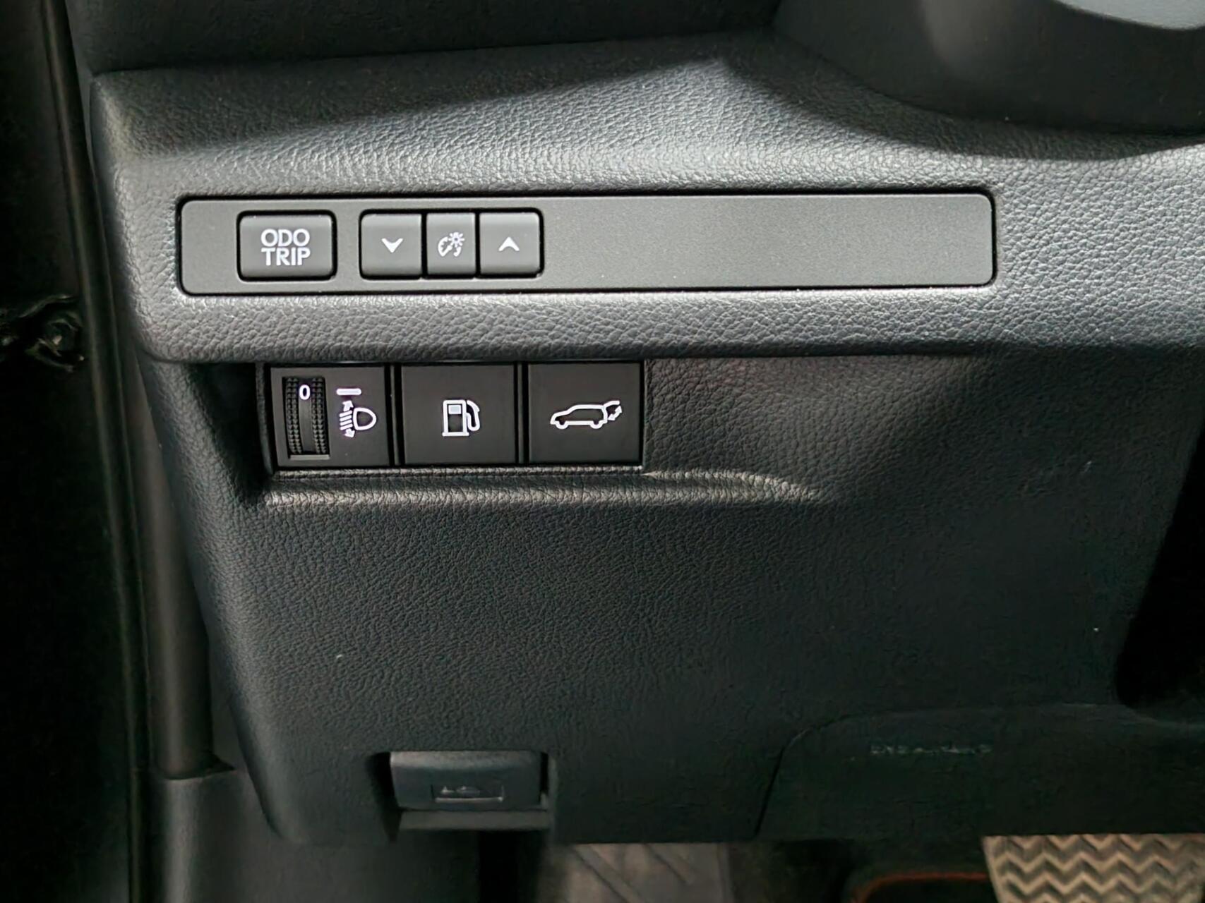 Foto van Lexus LBX