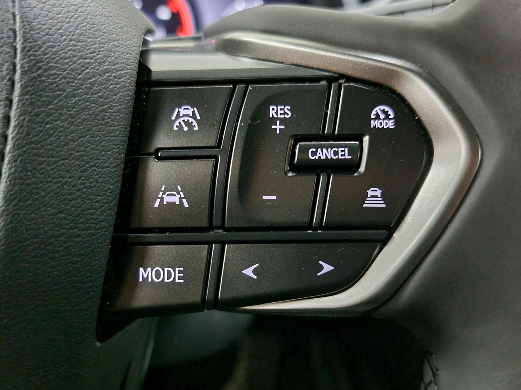 Foto van Lexus LBX