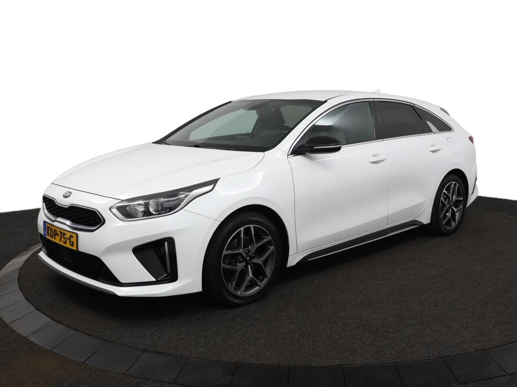 Kia Proceed 1.0 T-GDI GT-PlusLine Trekhaak Winterbanden 2019 - voorkant