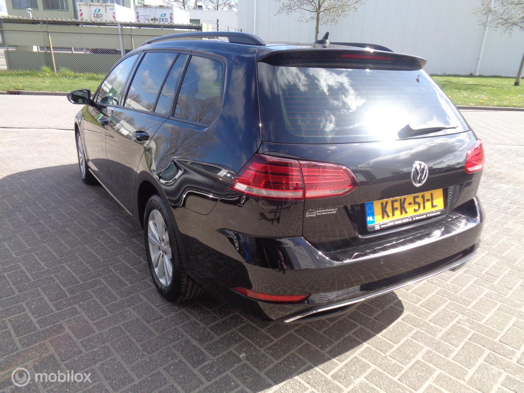 Foto van Volkswagen Golf Variant