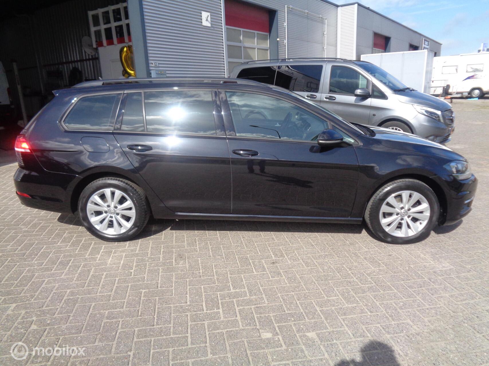 Foto van Volkswagen Golf Variant