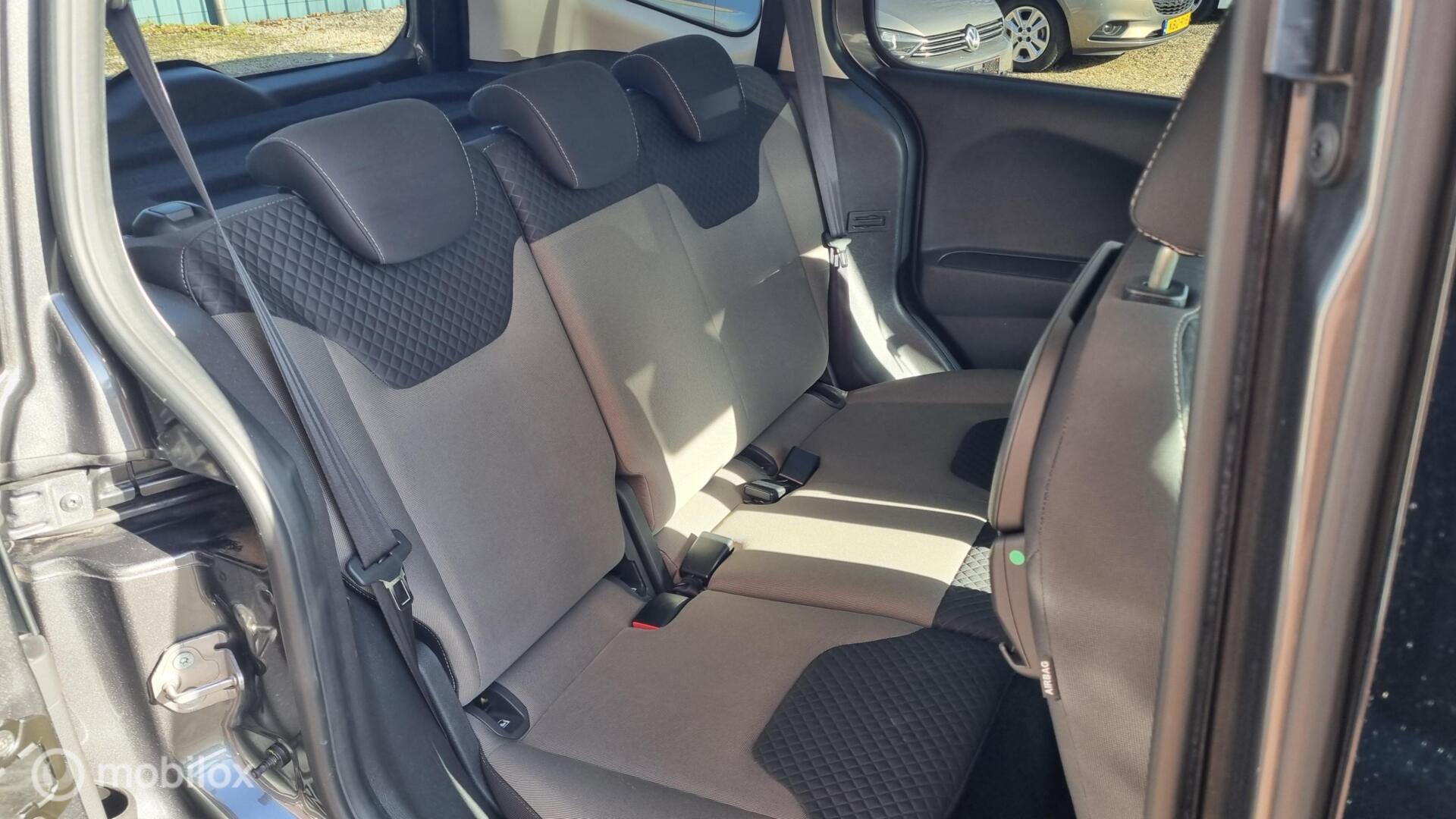 Foto van Ford Tourneo Courier