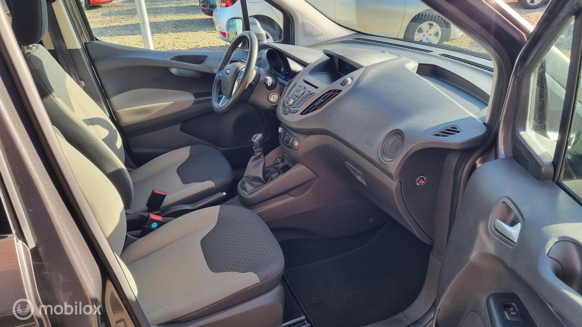Foto van Ford Tourneo Courier